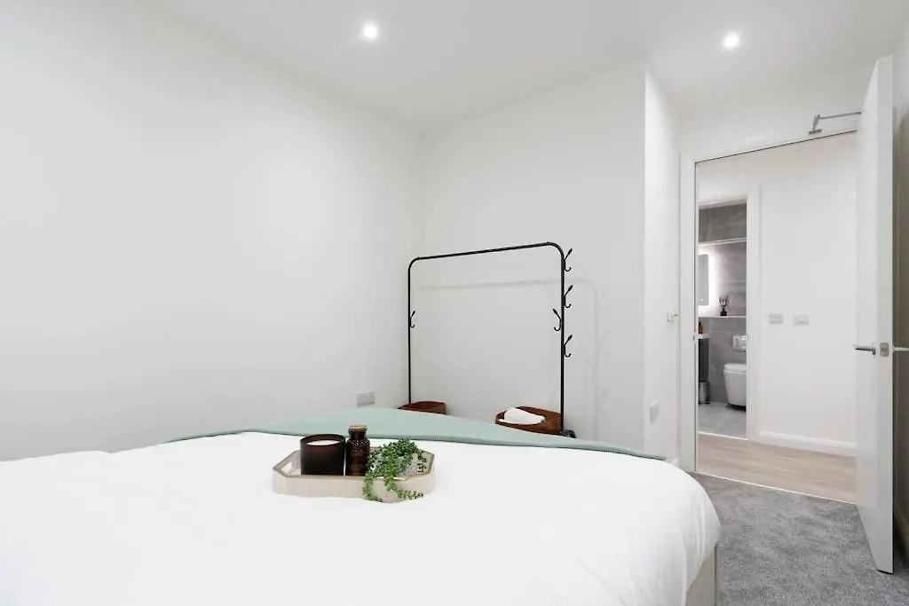 City Centre Apt - Sleeps 6 - Heart Of Belfast Apartment