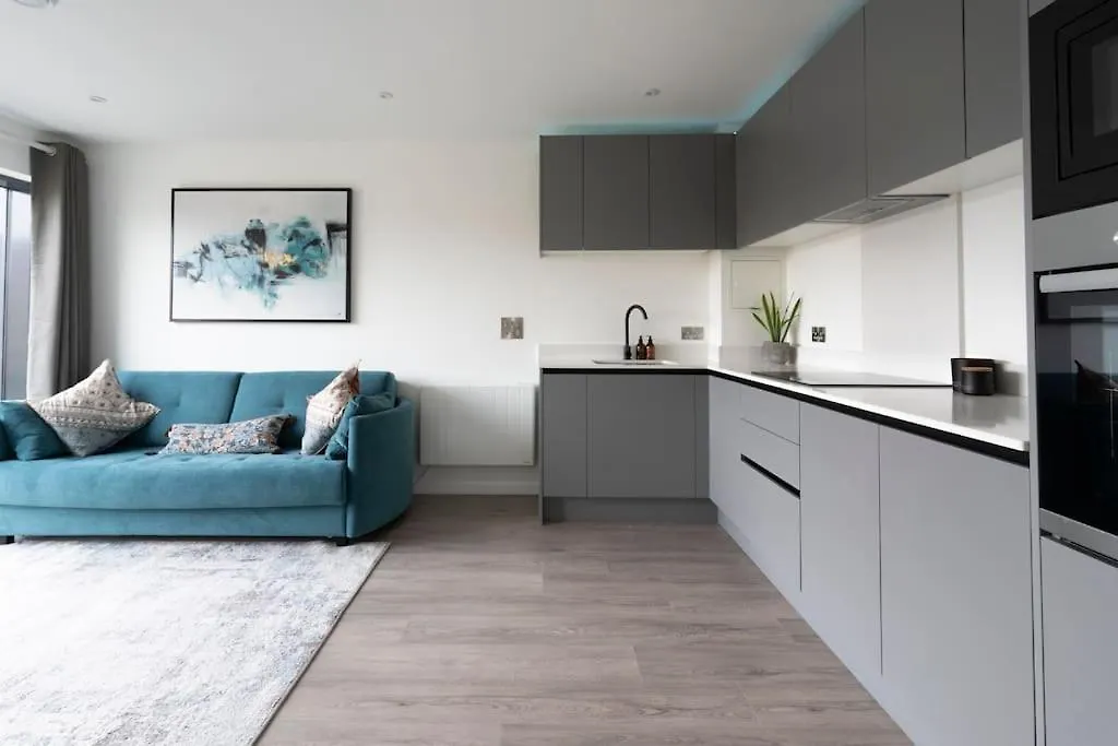 City Centre Apt - Sleeps 6 - Heart Of Belfast Apartment